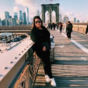 Meet your Posher, Ariella